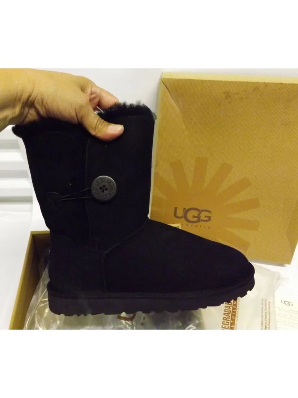 UGG Womens Bailey Button Boots Black Size 7 New In Box With Tags